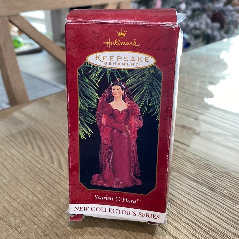 1997 Scarlett O'Hara Hallmark Ornament
